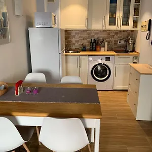 Apartamento Cosy In L Escala, 7 Mins Walk To The Closest Beach, Riells, L' Escala